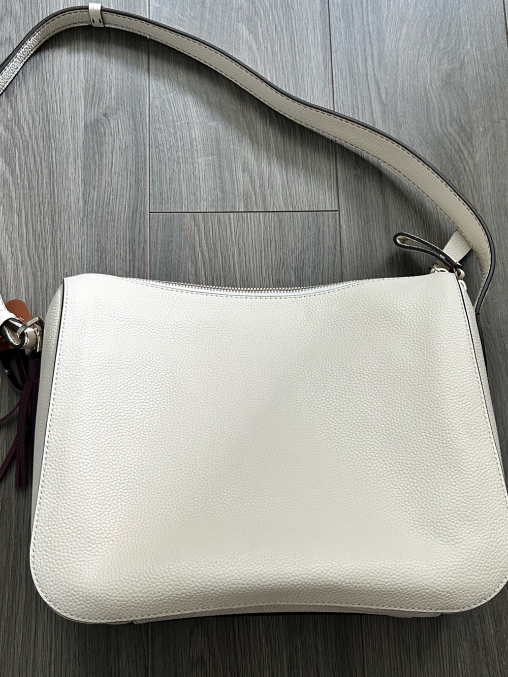 Kate Spade Anyday White Pebbled Leather Shoulder Bag with Burgundy Tassel - Picture 2 of 5